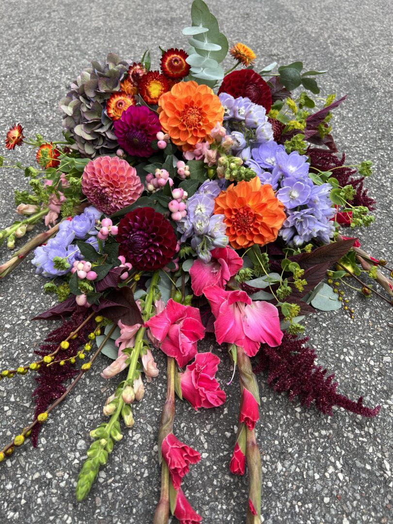 Bårebuket - Send blomster til begravelse - Happyflower-dk