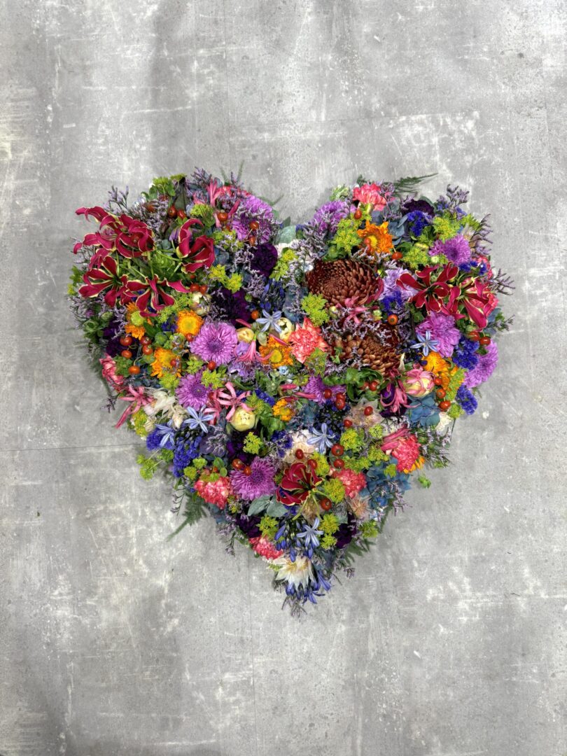 Hjerte - Blomster til begravelse - Happyflower-dk